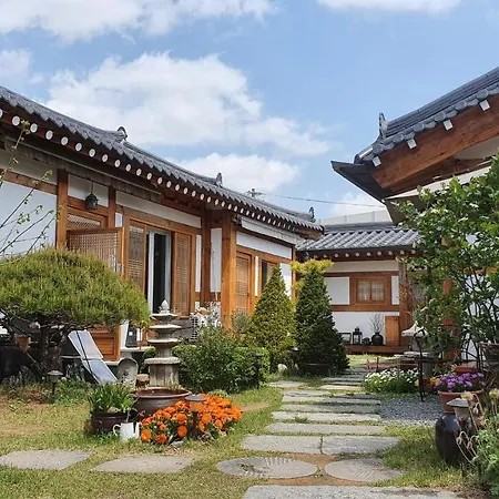Dorandoran Guesthouse-3