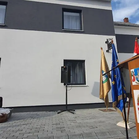 Koszeg Panzio-3