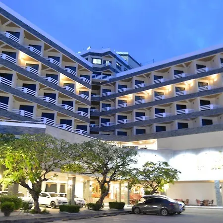 City Beach Resort-3