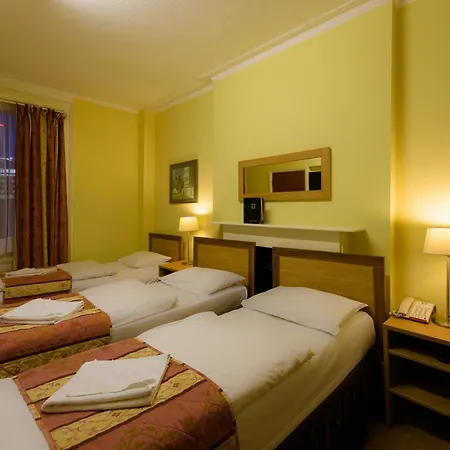 Shakespeare Hotel-2