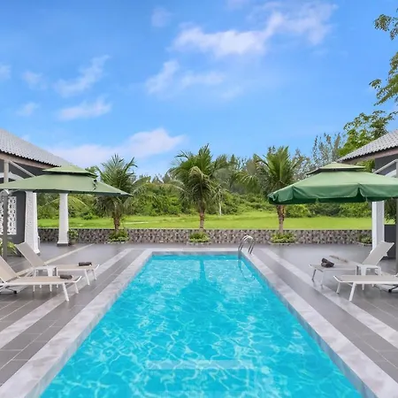 Cenang Rooms With Pool By Virgo Star Resort-2
