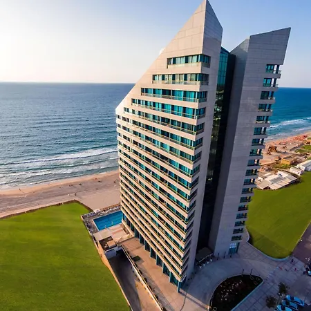 Herbert Samuel Okeanos Suites Herzilya-2