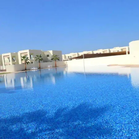 Holiday Home 3 Bedroom Seaview-3