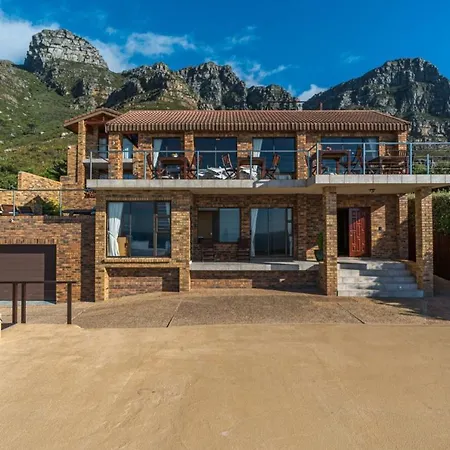 Auberge Cape Guesthouse-3