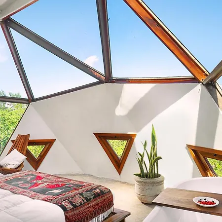 Mamasan Treehouses & Cabins-3