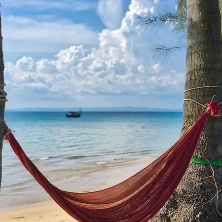 Lonely Beach-3