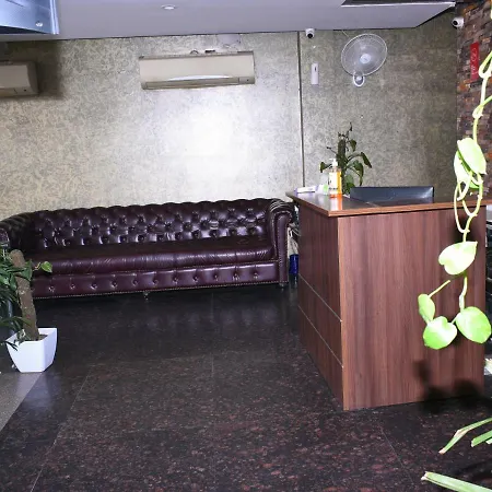 Hotel Flora Inn-2