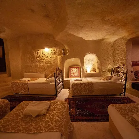Center Cave House-3