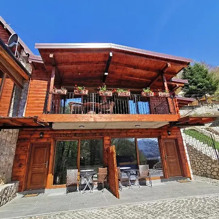 Sindy Wooden Apartments-2