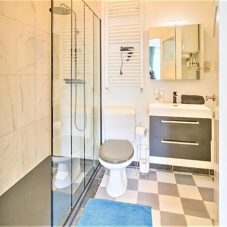 Balcony Apartment In Central Antwerp-3