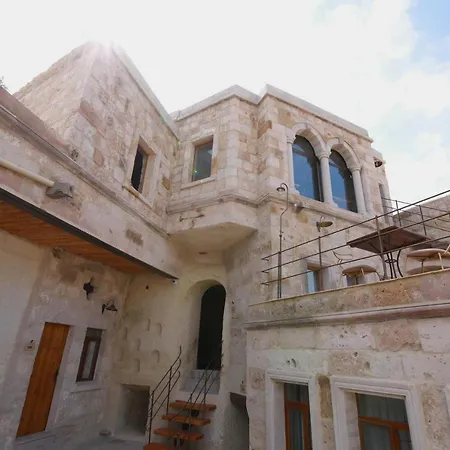 Sarnich Cave Suites-2