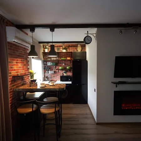 Apartment On Pobeda 4 With Sauna-3