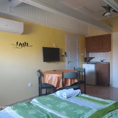 Apartmanhaz Gabriella-3