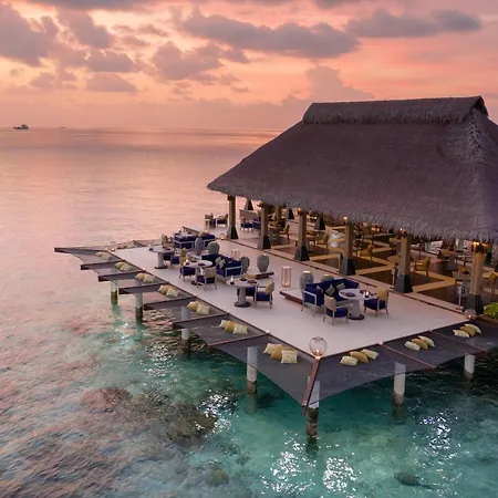 Grand Park Kodhipparu Maldives-3