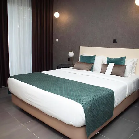 The Palms Luxury Boutique Hotel-3