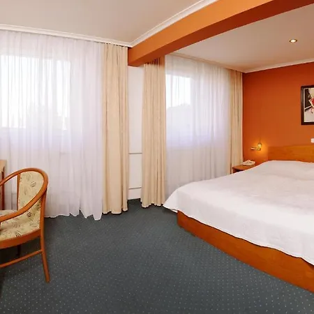 Hotel Dukla-3