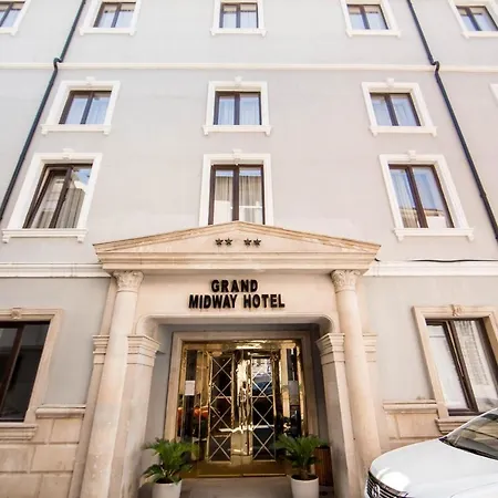 Grand Midway Hotel-2