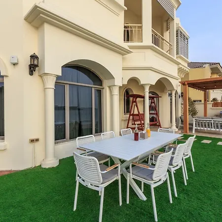 The S Holiday Homes - Stunning 5 Bedrooms Villa At The Palm Jumeirah With Private Beach And Pool-2