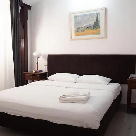 One Love Terrace Apartment-2