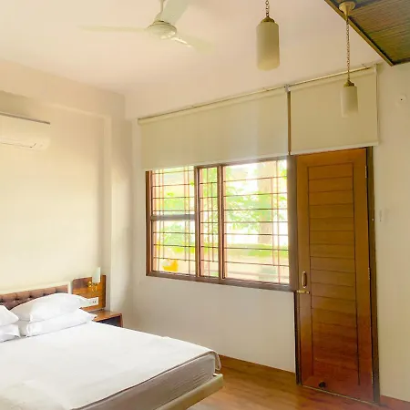 Bhola Bhawan Bed And Breakfast-3