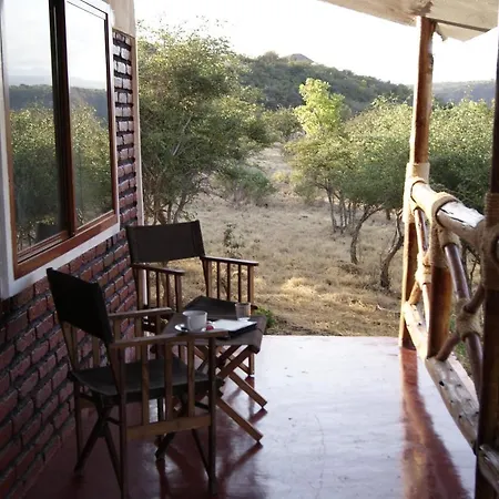 African Sunrise Lodge And Campsite-2