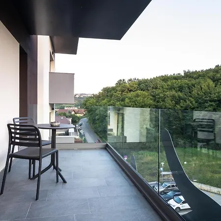 Aparthotel Nox-3