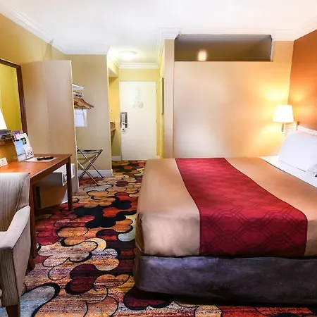 Vagabond Inn Long Beach-2