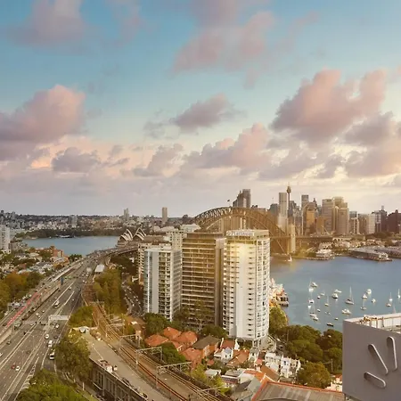 Meriton Suites North Sydney-2