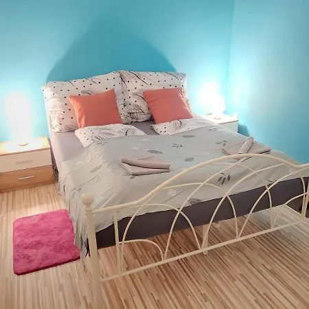 Velky Apartman 2-2