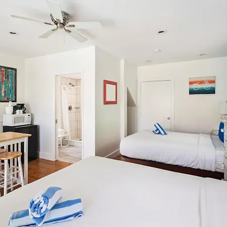 Wicker Guesthouse-2
