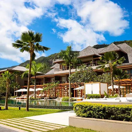 L'Escale Resort Marina & Spa - Small Luxury Hotels Of The World-3
