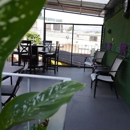 Hostal Guatefriends-2