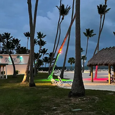 Breezy Palms Resort-2