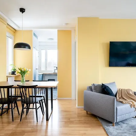 2 Bedroom Apartment With Free Parking And Airconditioning-3