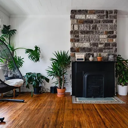 Jungle House Luxury Homes - Columbus Downtown Short North - Steps To Convention Center & Nationwide Arena - Sleeps Up To 11 - Free Parking - Over 5,800 Five Stars-2
