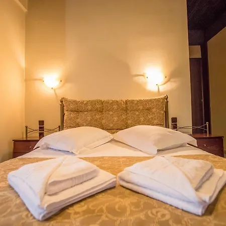 Kynthia Guesthouse-2