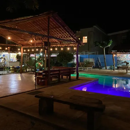 Tamahostel & Glamping-2
