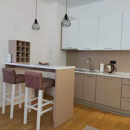 Apartman Dedic, Bulevar-2