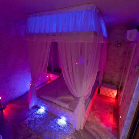 Anadi Hotel Boutique Only Adult-2