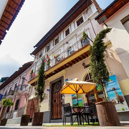 Friends Hotel & Rooftop - Historic Center & Museums-2