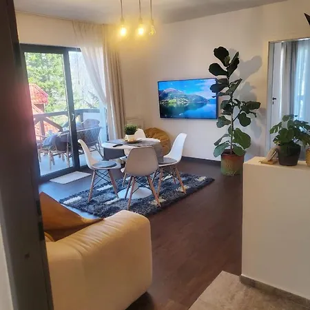 Casa Larisa - Wolves Apartment-3