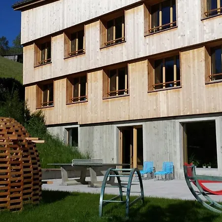 Saanen Gstaad Youth Hostel-3