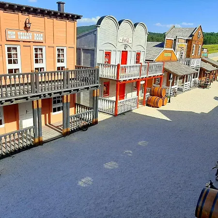 El Paso City, Zlatibor - Unique Wooden Cottages, Treehouse, Wild West Rooms, Accommodation 1-6 People-2