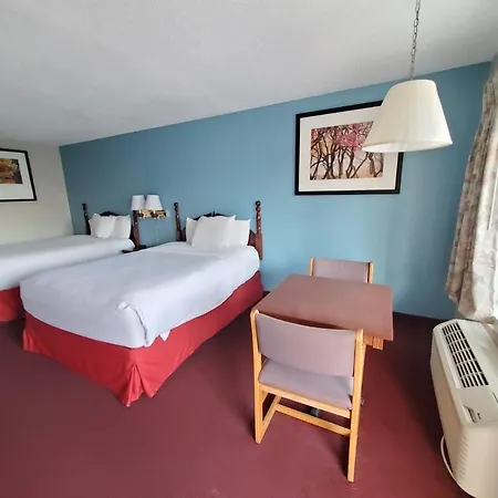 Twelve Oaks Inn-2