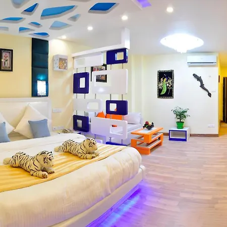 Royal Penguin Boutique Hotel & Spa-3