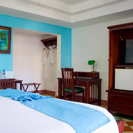 Hotel Victoriano-2
