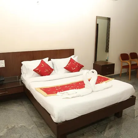 Soundarya Hotel-3