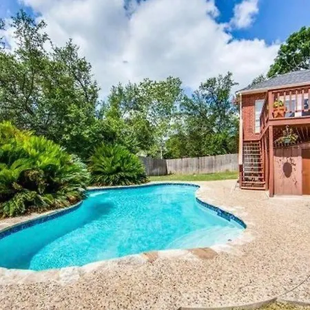 Stone Oak Oasis With Private Pool And Grill!-2