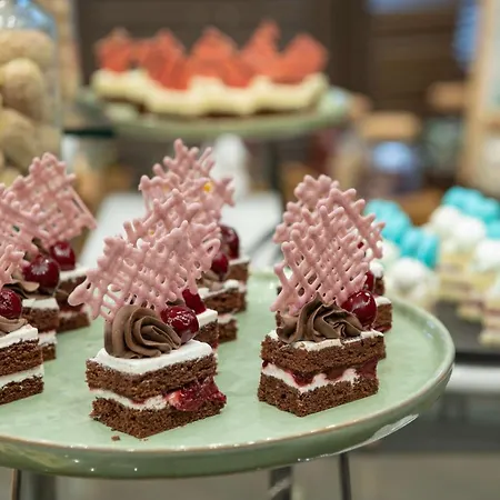 Radisson Blu Hotel, Jeddah Corniche-3