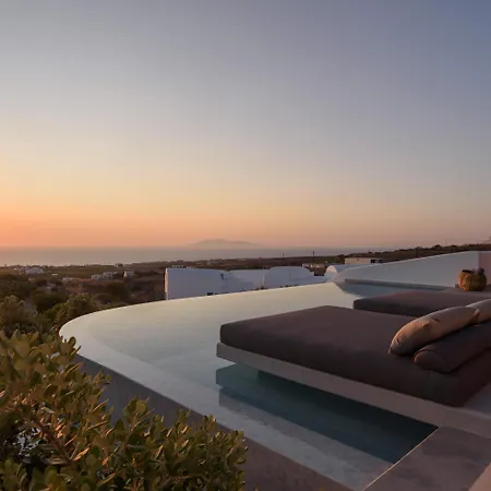 Este Luxury Suites-2
